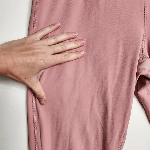 SOLD 🌟Lululemon Align High-Rise Crop Pant Leggings 25" in Pink Puff Size 14 - Picture 5 of 13